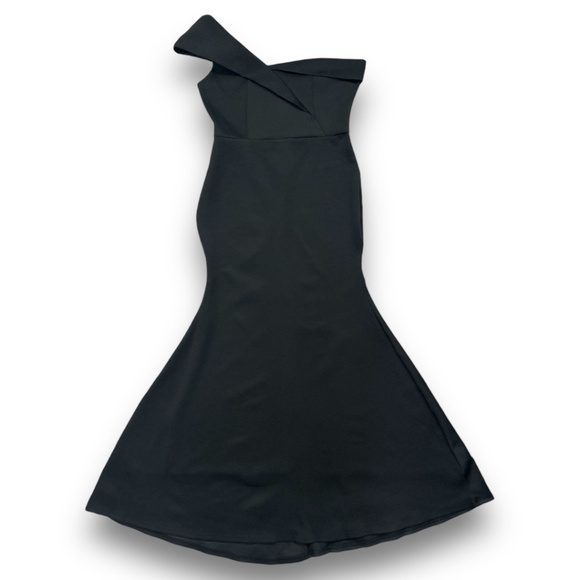 Mayfasey One-Shoulder Mermaid Gown - Picture 5 of 14